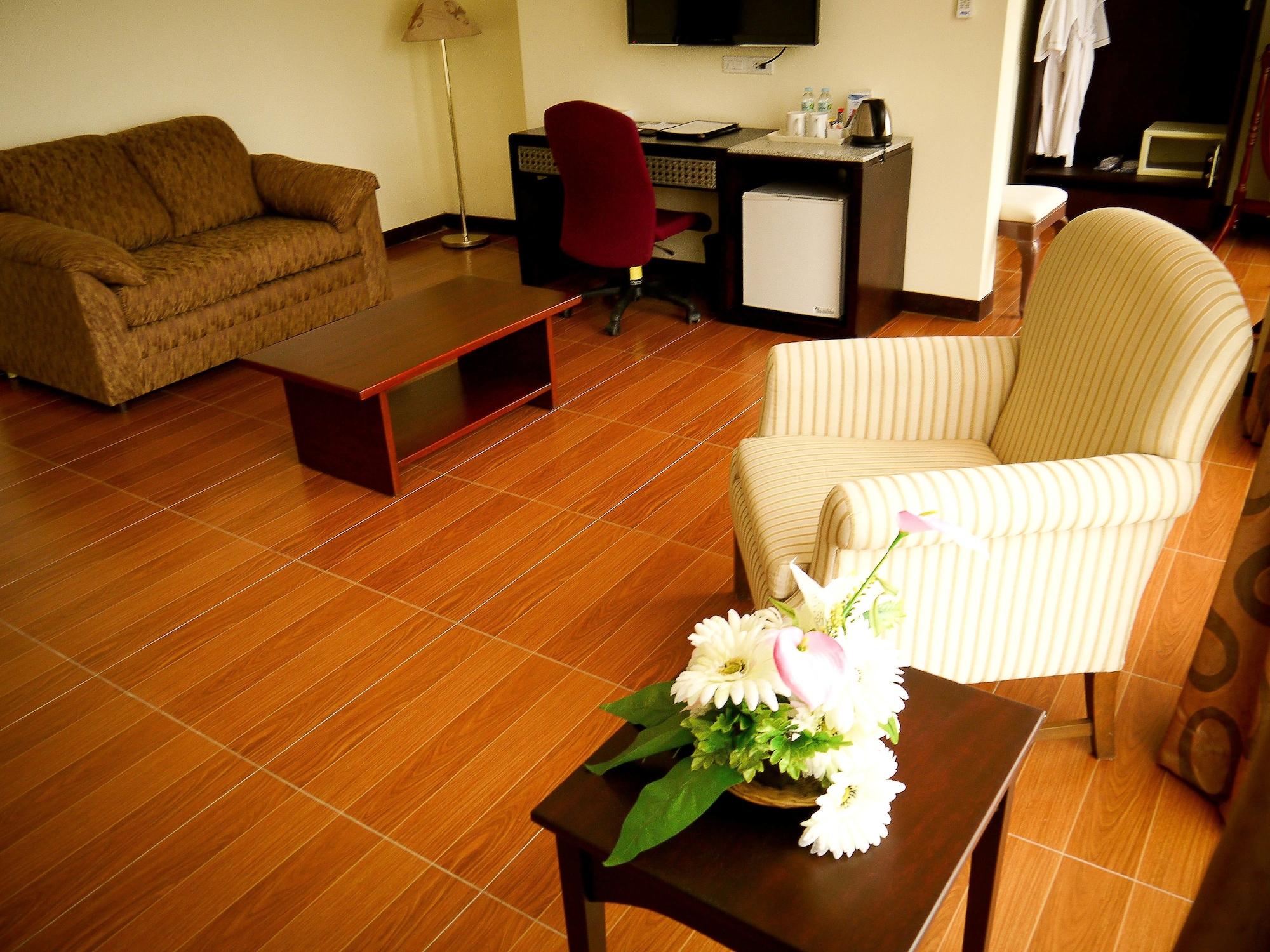 Fersal Hotel - Puerto Princesa Exteriör bild